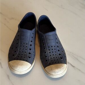 Native Slip-On Jefferson Shoes in Navy and White
